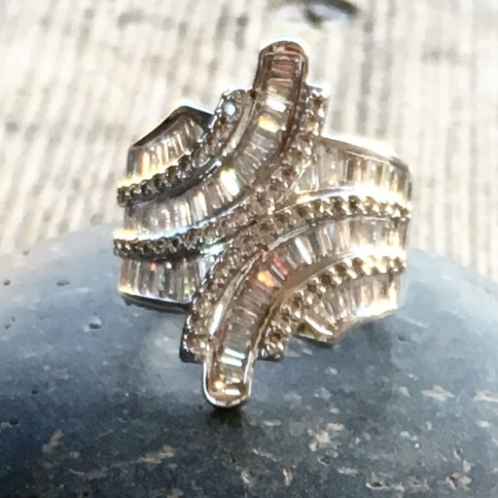 Beautiful Silver Statement Ring - image 6